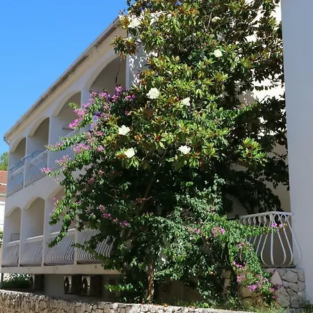 Apartment Ena - Lavica *